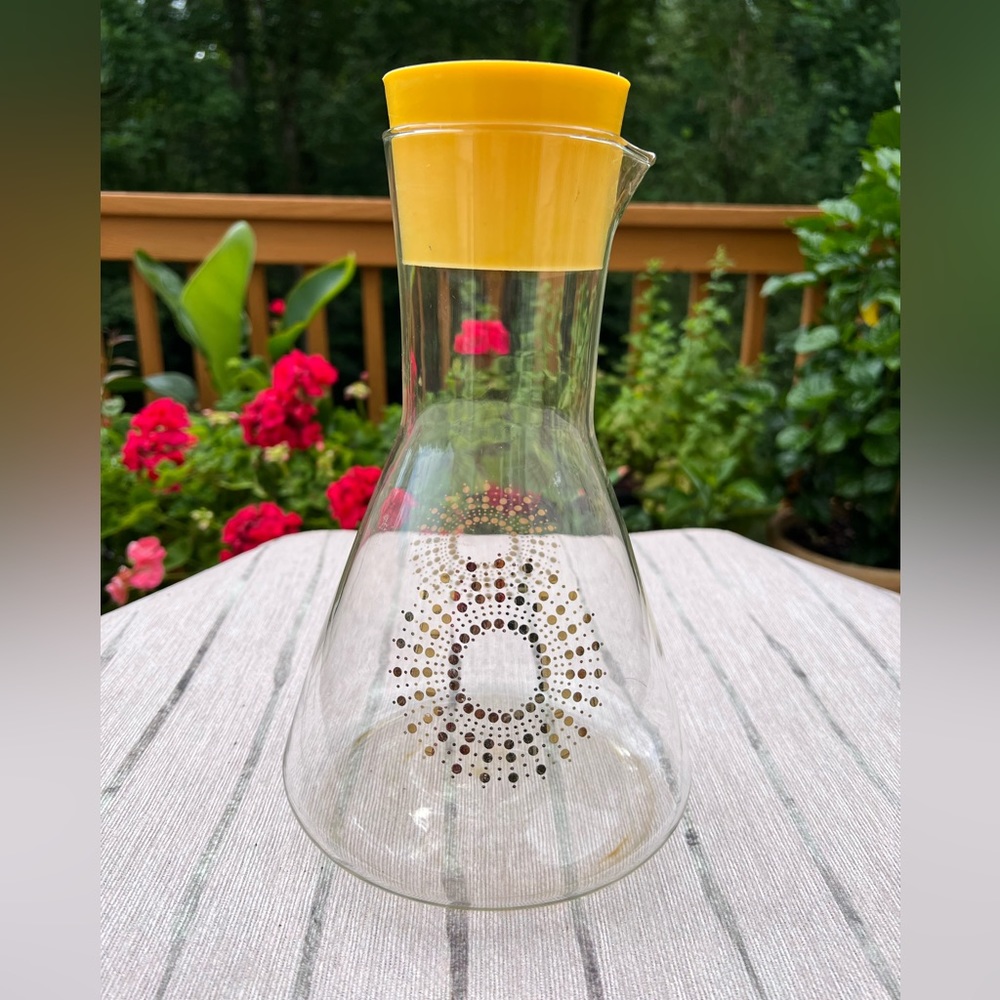 Pyrex Atomic Sun Gold Sunburst Glass Carafe Decanter Mid Century Juice Pitcher